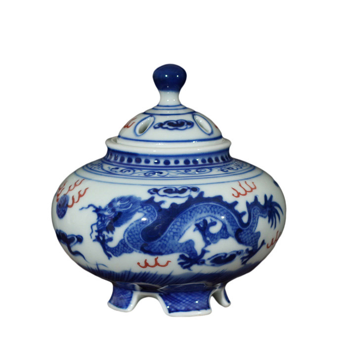 Jingdezhen blue and white ceramic cricket raising pot with porous Jahrriesnge porcelain of vase cna0057
