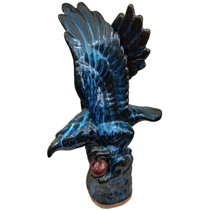 Grand plans blue sculpture ceramic eagle ornament for boss office Jahrriesnge porcelain of cna0257