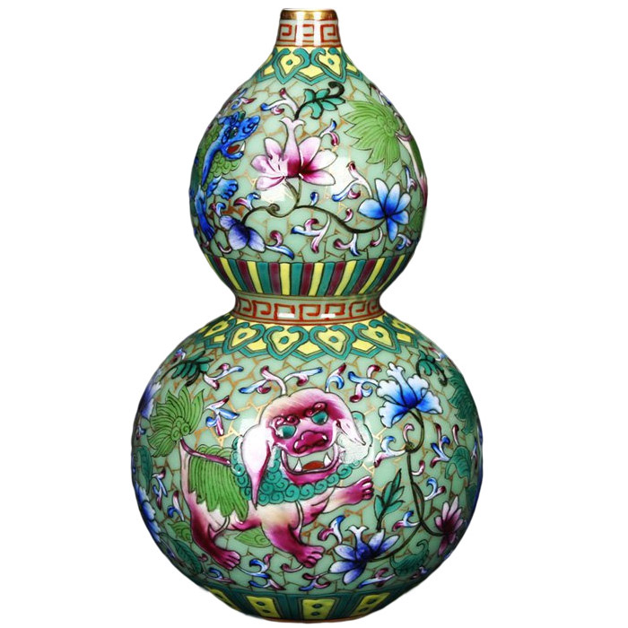 Enamel green lion auspicious gold painted ceramic vases ornaments Jahrriesnge porcelain of hand drawn mini vase cna0330