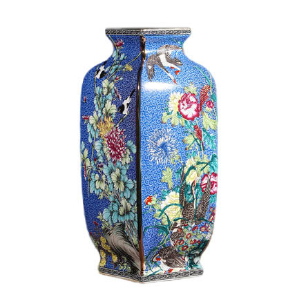 Jahrriesnge porcelain of outline in gold vase cna0895 