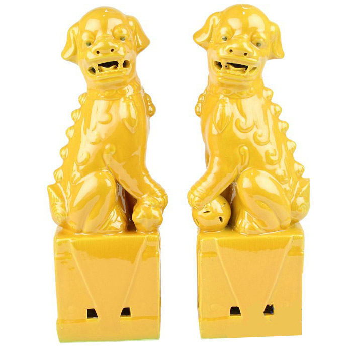 A pair of bright yellow sculpture ceramic poodles for living room Jahrriesnge porcelain of cna1070