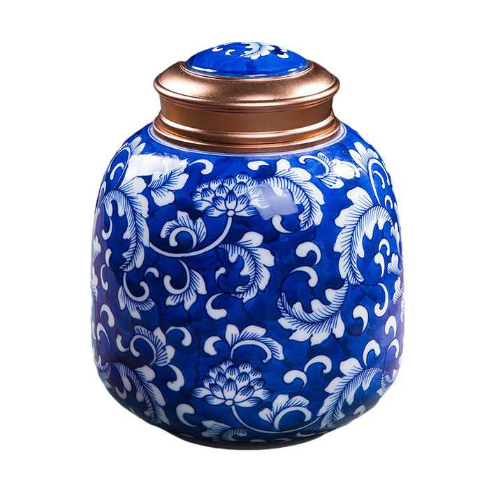 Small hand painted blue and white ceramic storage jars multiple styles Jahrriesnge porcelain of big vase in ground cna1157
