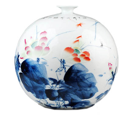 Designer hand-painted flower vase with lotus for home accessories Jahrriesnge porcelain of lotus vase cna1252