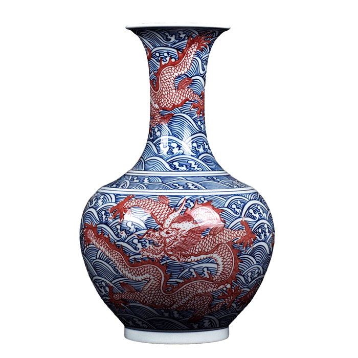 Vintage Chinese hand painted underglaze red ceramic vase with dragon Jahrriesnge porcelain of cna1363